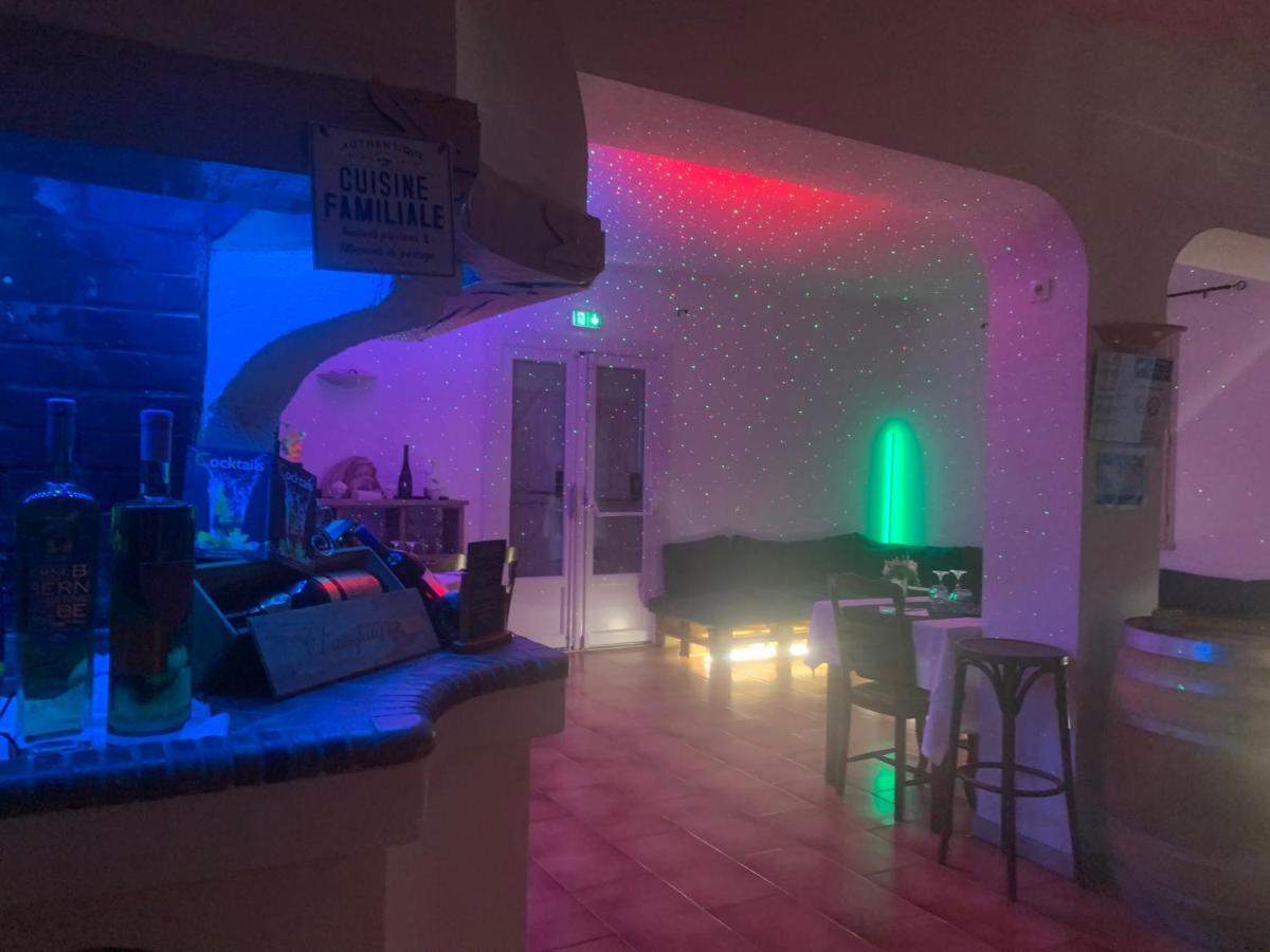 Human Hotel Restaurant Park ヴィルクローズ エクステリア 写真