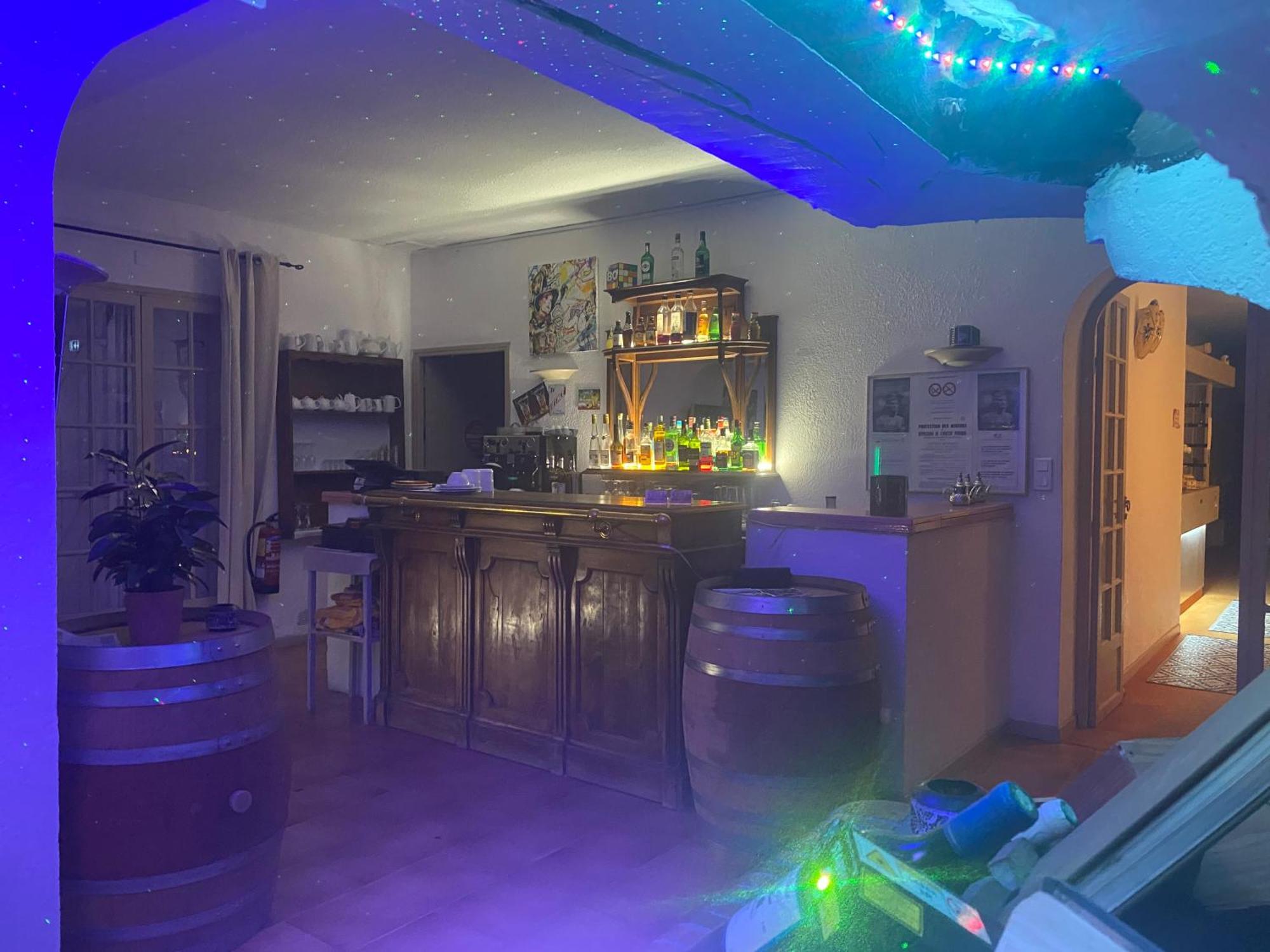 Human Hotel Restaurant Park ヴィルクローズ エクステリア 写真